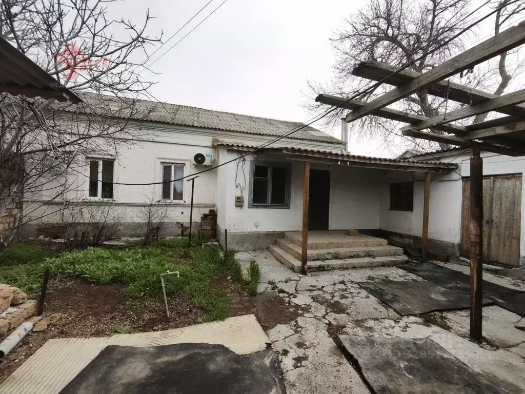 Дом в Крым, Сакский район, с. Уютное ул. Юрия Гагарина, 65 (85 м) - Фото 2