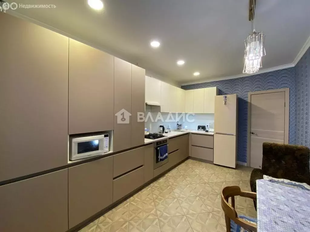 4-комнатная квартира: Ейск, улица Свободы, 38/2 (81.1 м) - Фото 2