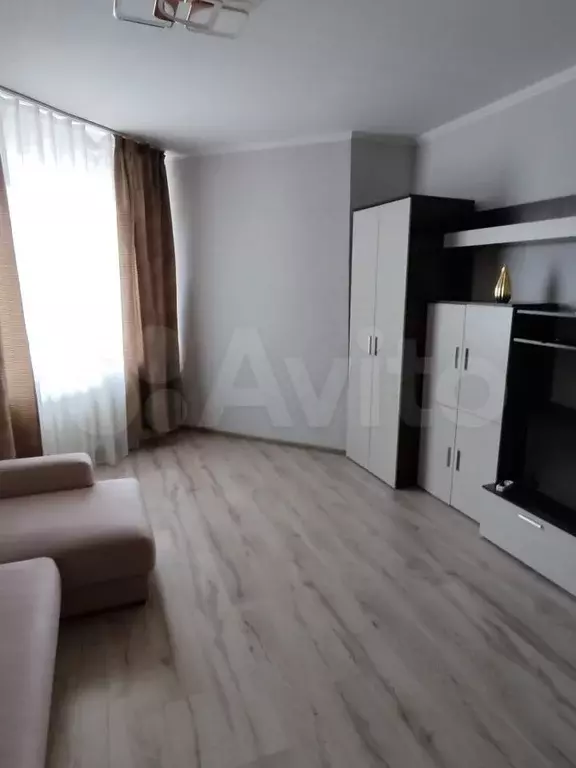 1-к. квартира, 42 м, 3/16 эт. - Фото 0