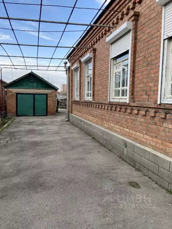 Дом в Ростовская область, Батайск ул. Калинина (100 м) - Фото 1