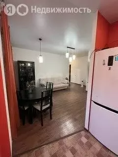 3-комнатная квартира: Пермь, улица Луначарского, 95А (56.2 м) - Фото 1