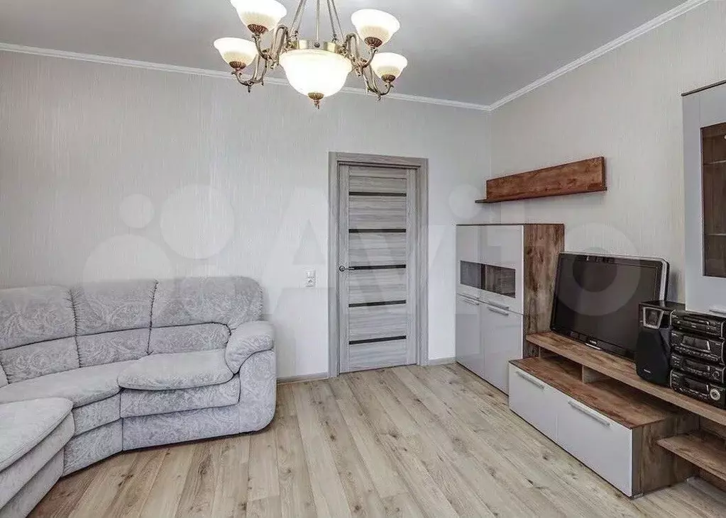 3-к. квартира, 90 м, 10/18 эт. - Фото 1