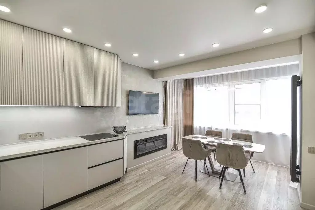 3-к кв. Сахалинская область, Южно-Сахалинск Комсомольская ул., 293А ... - Фото 2