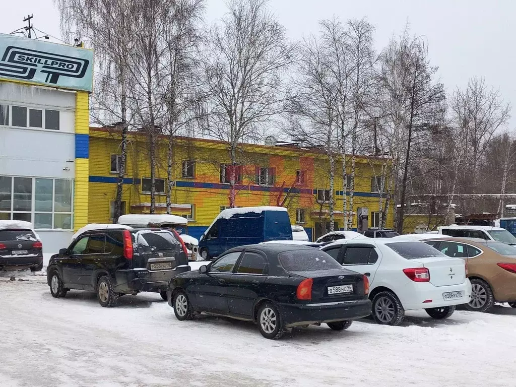 Офис в Свердловская область, Екатеринбург ул. 40-летия Комсомола, 38 ... - Фото 1