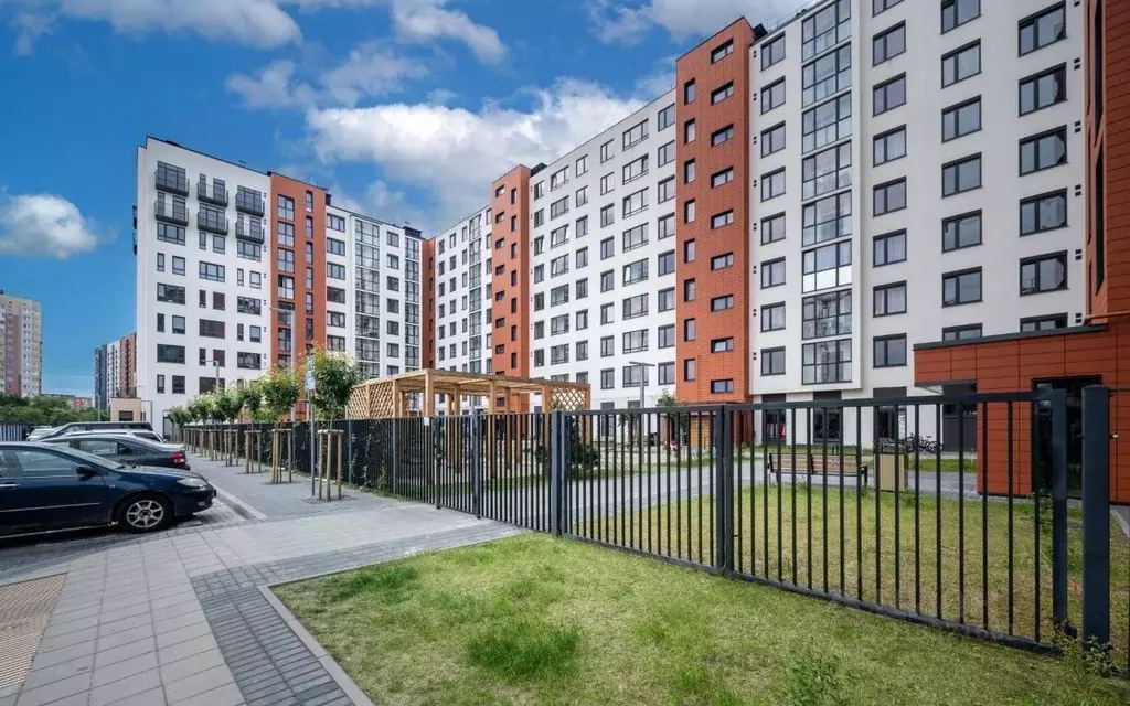 2-к кв. Калининградская область, Калининград Батальная ул., 65Б (60.1 ... - Фото 1