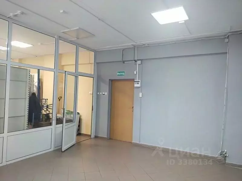 Офис в Самарская область, Тольятти ул. Ленина, 83А (25 м) - Фото 1