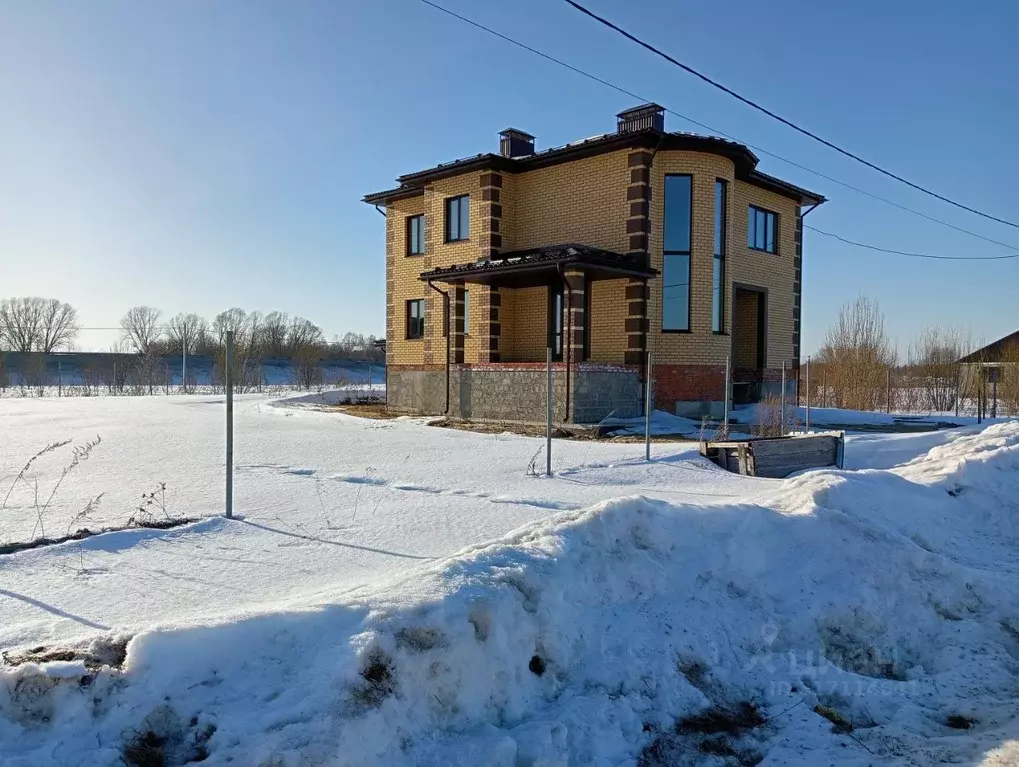 Коттедж в Марий Эл, Йошкар-Ола городской округ, д. Якимово ул. ... - Фото 1