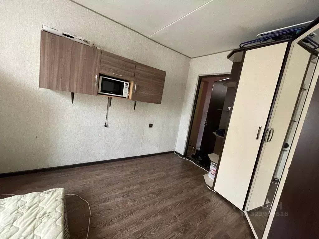 Комната Свердловская область, Екатеринбург ул. Викулова, 46к1 (11.2 м) - Фото 2