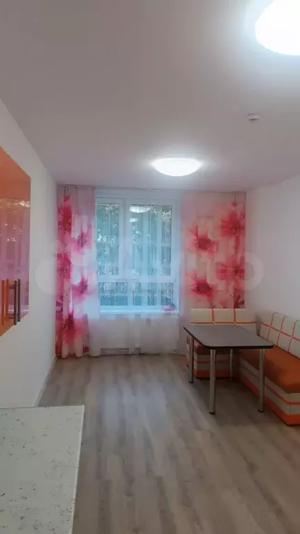 1-к. квартира, 42 м, 5/9 эт. - Фото 1
