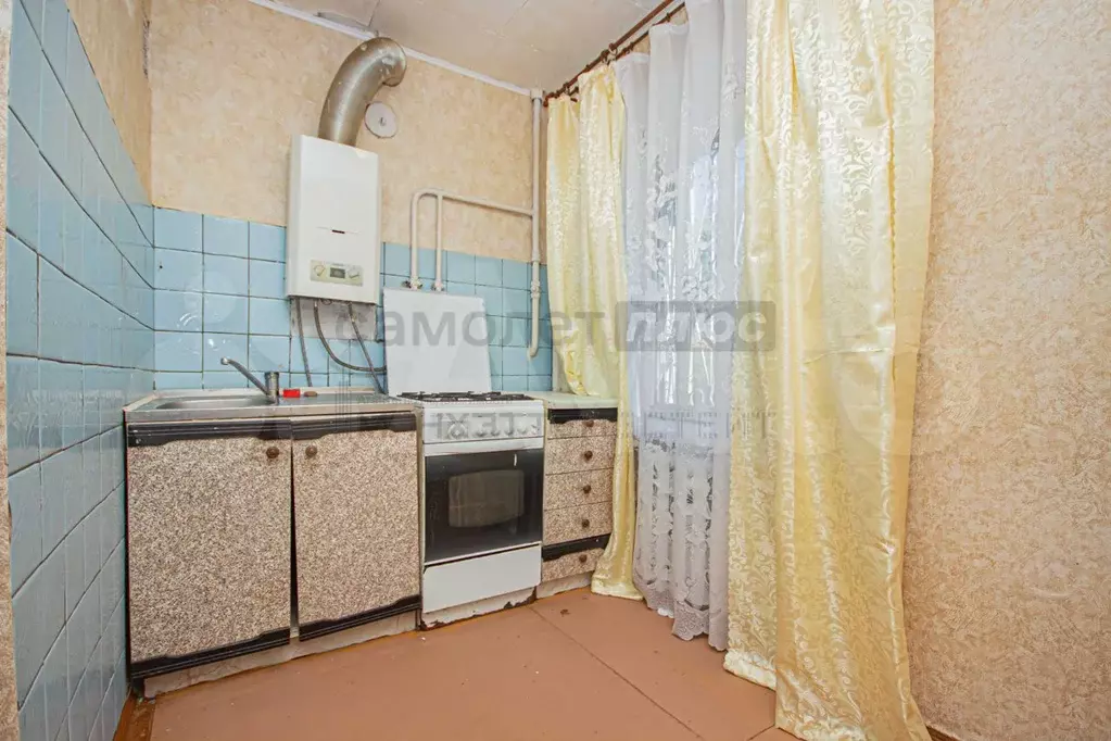 3-к. квартира, 60 м, 1/3 эт. - Фото 0