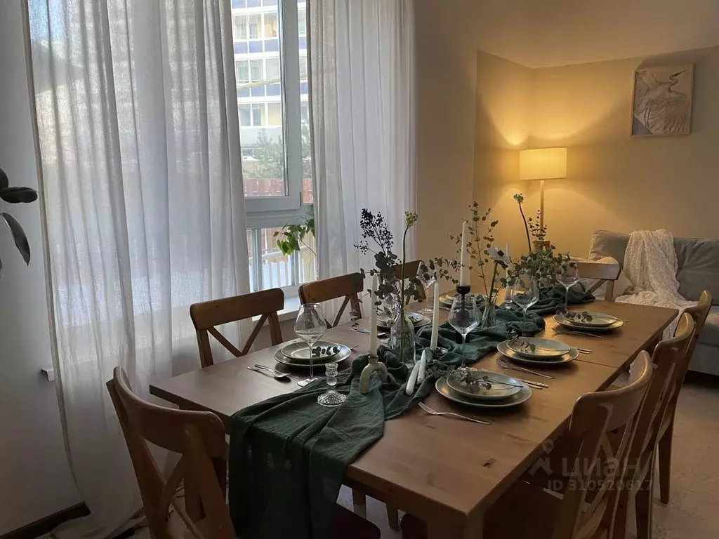 Дом в Свердловская область, Екатеринбург ул. Рощинская, 64Б (260 м) - Фото 1