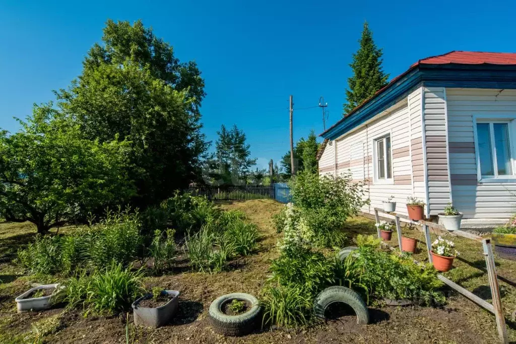 Дом в Алтайский край, Бийский район, с. Енисейское ул. Рязанова, 27 ... - Фото 0