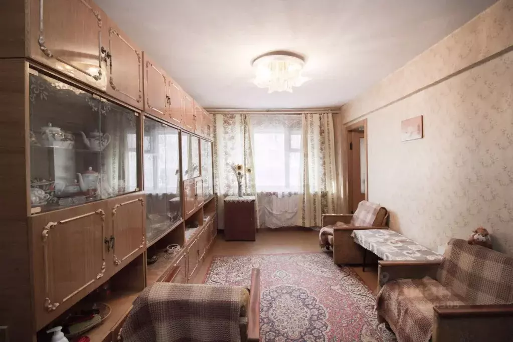 3-к кв. Калужская область, Калуга ул. Максима Горького, 4/26 (48.7 м) - Фото 0