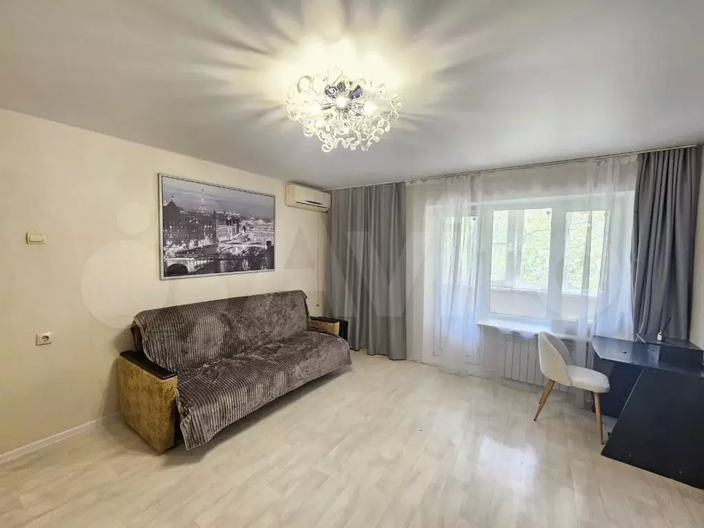 1-к. квартира, 40 м, 4/9 эт. - Фото 1