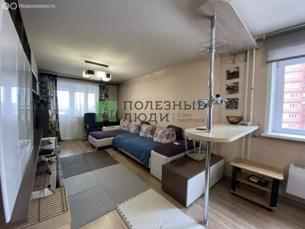 2-комнатная квартира: Красноярск, улица Любы Шевцовой, 84 (54.6 м) - Фото 1
