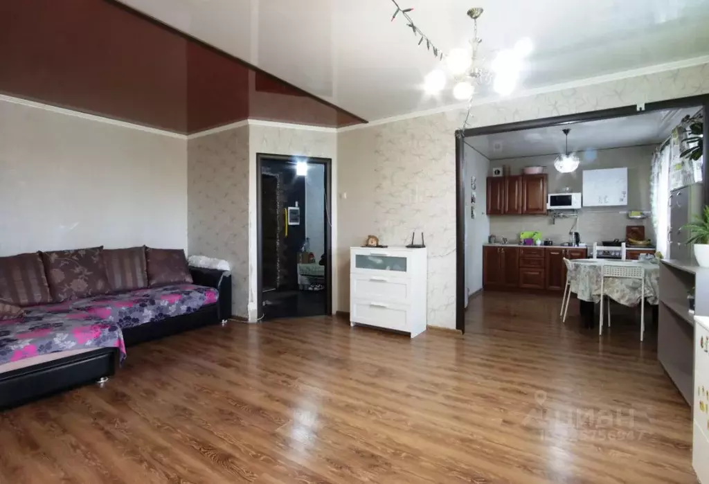 3-к кв. Омская область, Омск ул. Дмитриева, 20 (72.1 м) - Фото 1