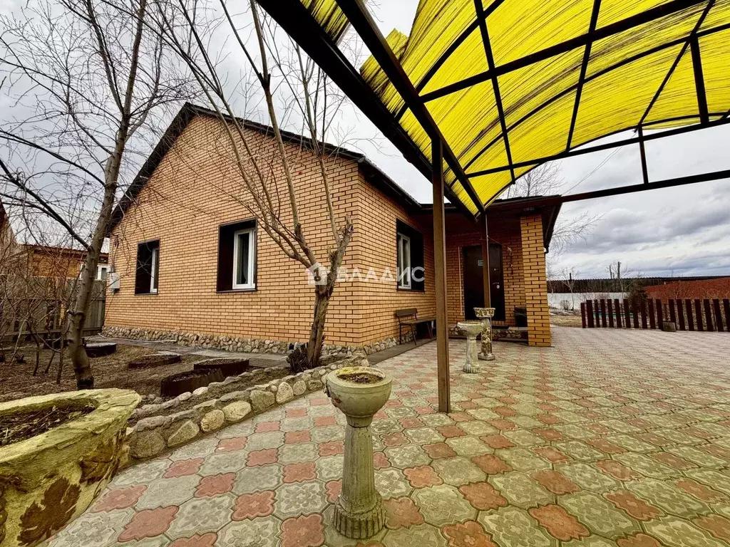Дом в Бурятия, Улан-Удэ ул. Антонова, 78 (86 м) - Фото 2