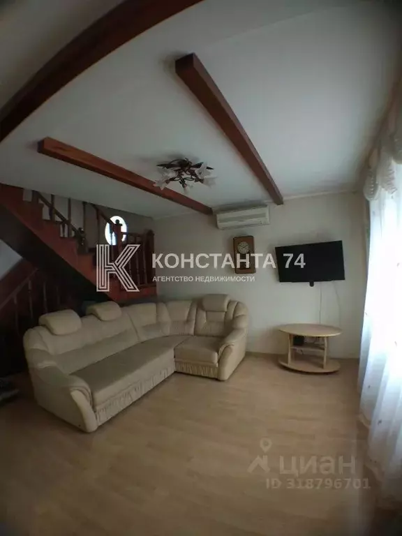 4-к кв. Челябинская область, Челябинск Российская ул., 8Б (120.6 м) - Фото 0