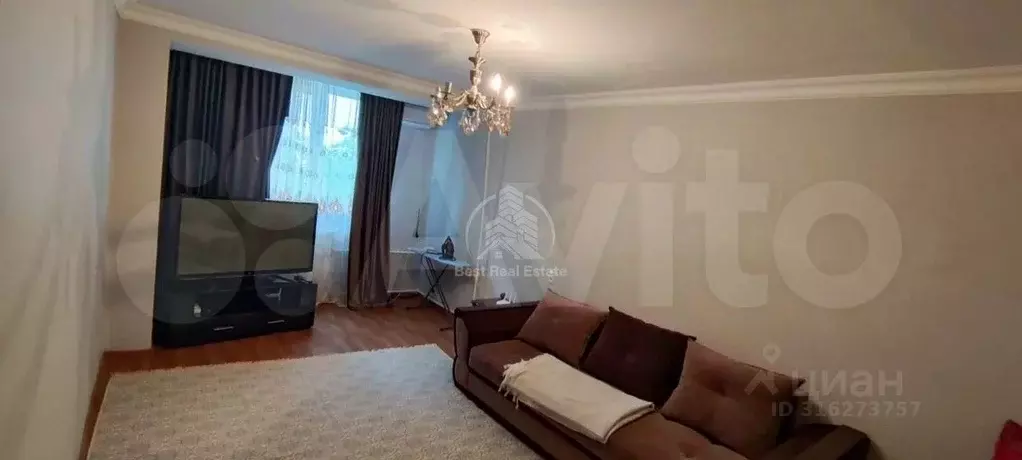 2-к кв. Дагестан, Махачкала ул. Героев Дагестана, 10В (45.0 м) - Фото 1