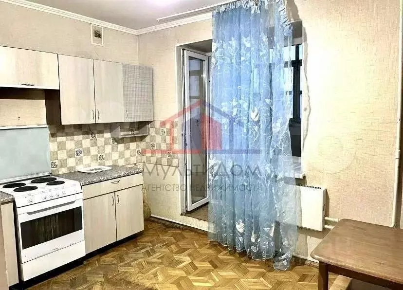 3-к кв. Белгородская область, Старый Оскол Восточный мкр, 50 (95.0 м) - Фото 0