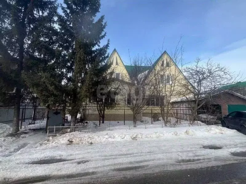 Дом в Воронежская область, Семилуки Набережная ул., 37 (181 м) - Фото 1