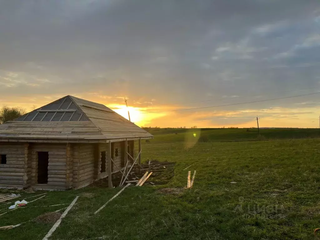 Дом в Ленинградская область, Тосненский район, Любанское городское ... - Фото 1