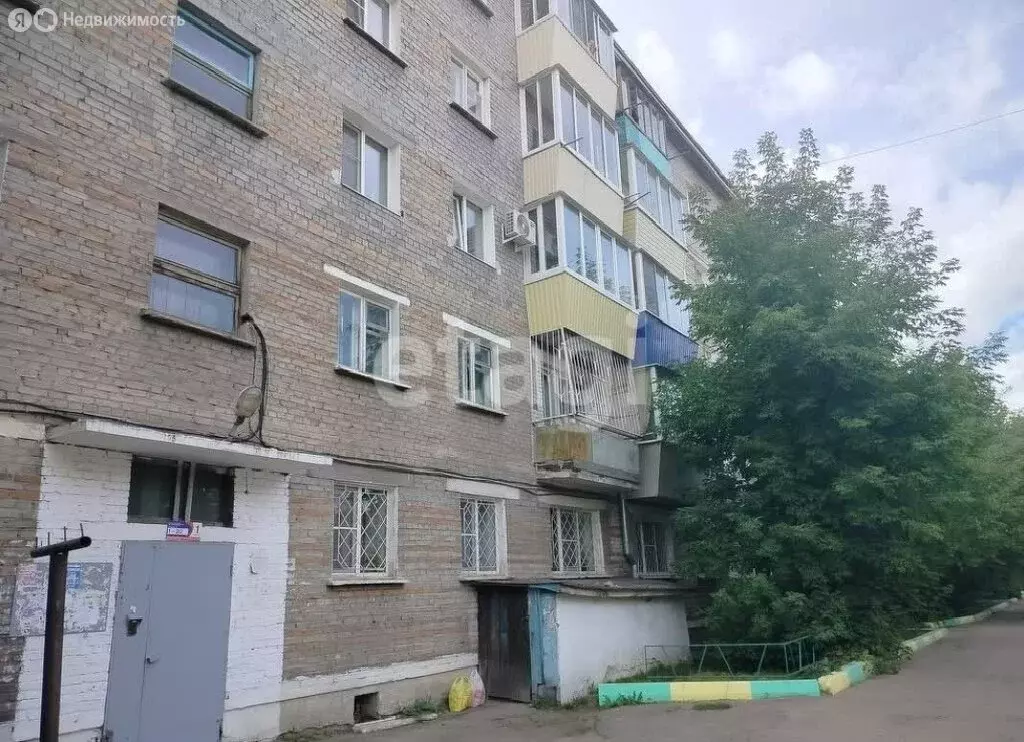 3-комнатная квартира: Улан-Удэ, улица Пушкина, 33 (57 м) - Фото 0