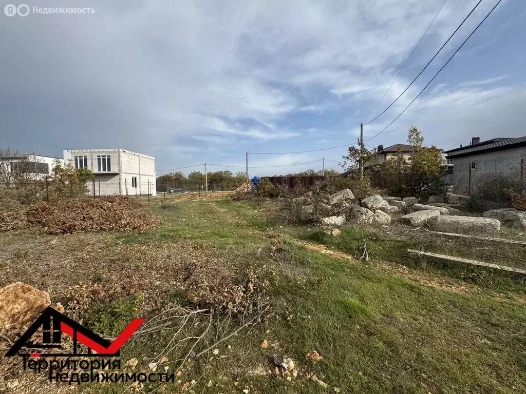 Участок в Севастополь, садоводческое товарищество Бастион (6.1 м) - Фото 1