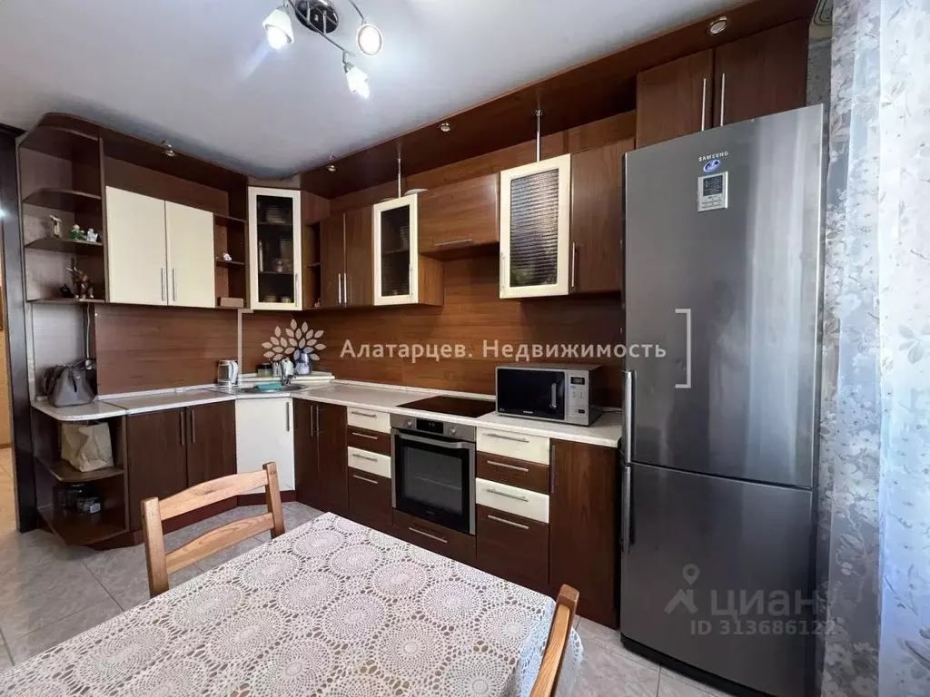 2-к кв. Томская область, Томск ул. Сергея Лазо, 27 (64.0 м) - Фото 1