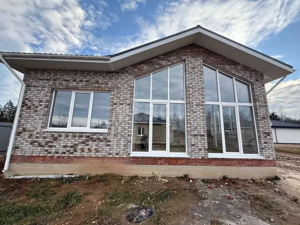 Дом в Калужская область, Калуга Планерная ул., 15А (93 м) - Фото 1