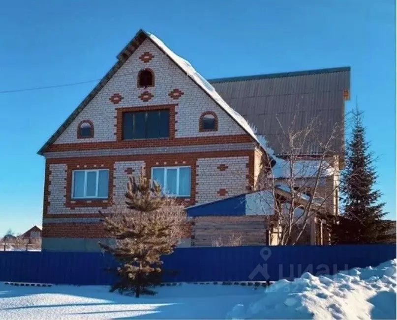 Дом в Челябинская область, Еткульский муниципальный округ, с. Коелга ... - Фото 1