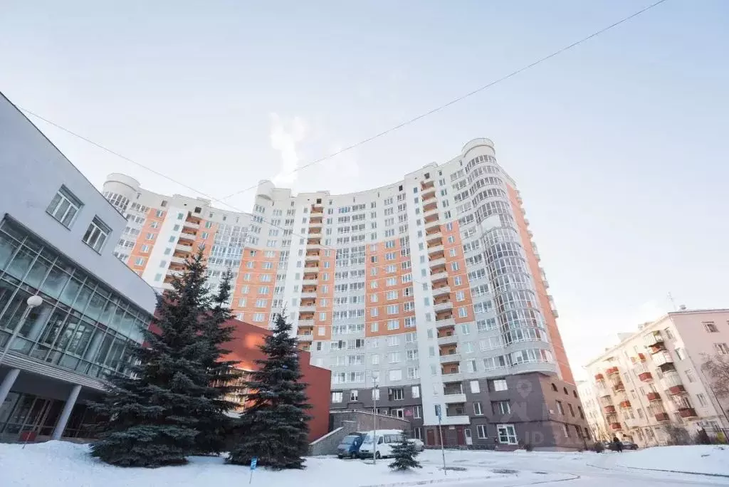 1-к кв. Свердловская область, Екатеринбург ул. Малышева, 4Б (54.0 м) - Фото 1
