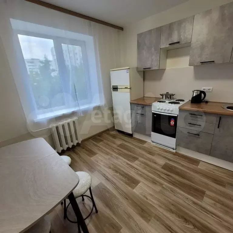 2-к. квартира, 54 м, 4/10 эт. - Фото 0