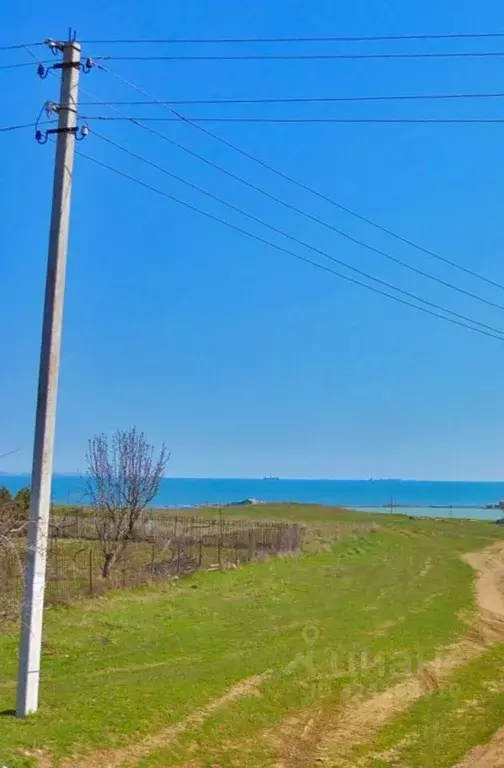 Участок в Крым, Ленинский район, Заветненское с/пос, с. Заветное ул. ... - Фото 1