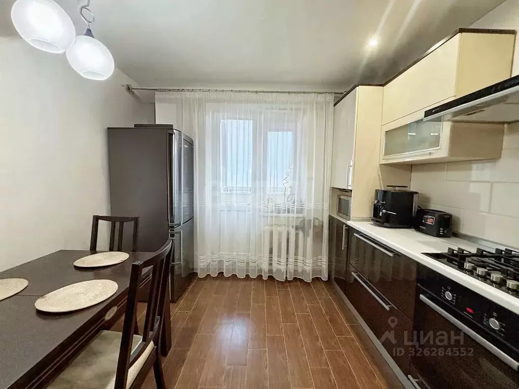 3-к кв. Псковская область, Псков Коммунальная ул., 70 (67.4 м) - Фото 2