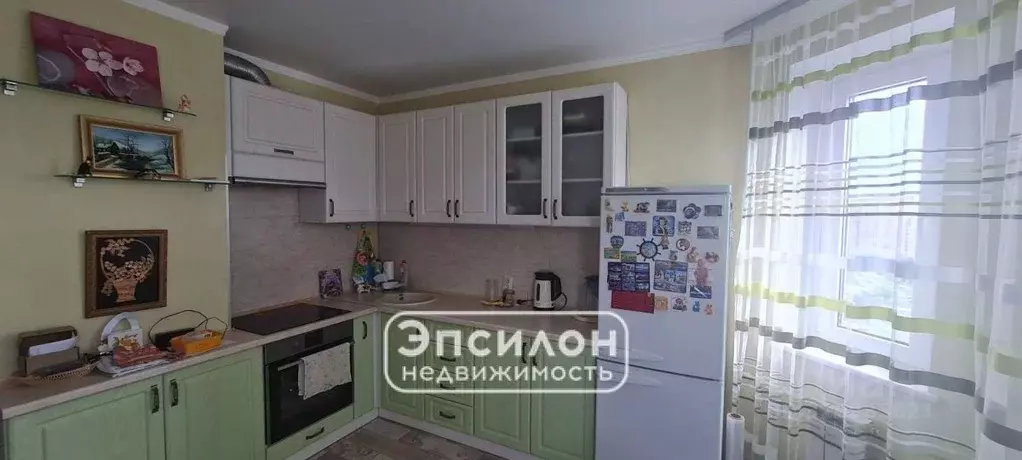 2-к кв. Курская область, Курск просп. Вячеслава Клыкова, 30 (58.2 м) - Фото 0