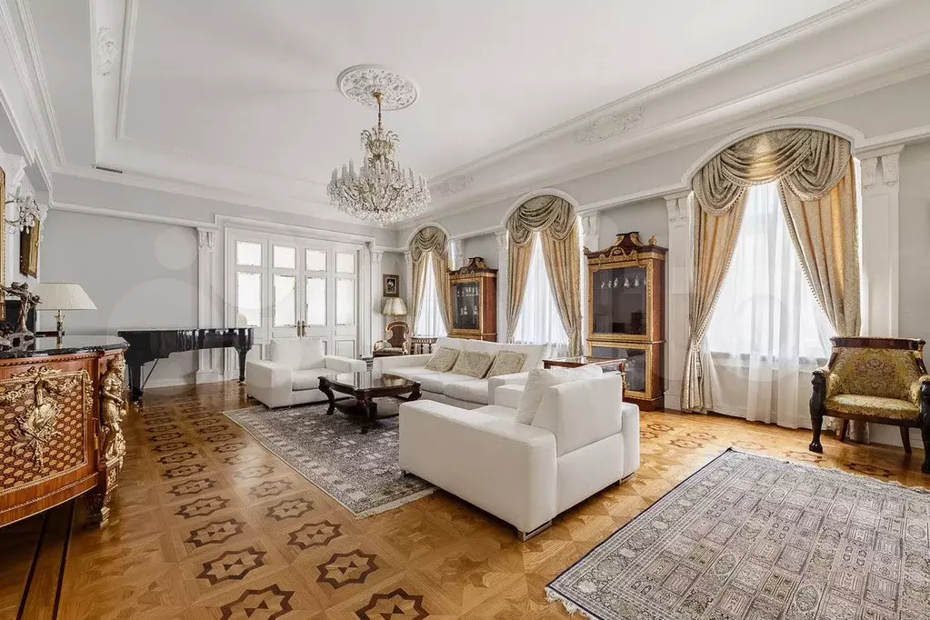 5-к. квартира, 240 м, 2/6 эт. - Фото 0