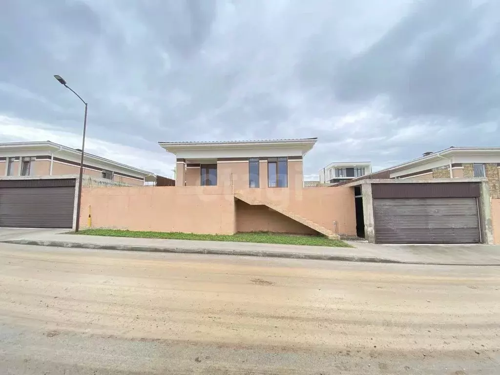 Дом в Крым, Симферопольский район, Мирновское с/пос, с. Белоглинка ул. ... - Фото 1