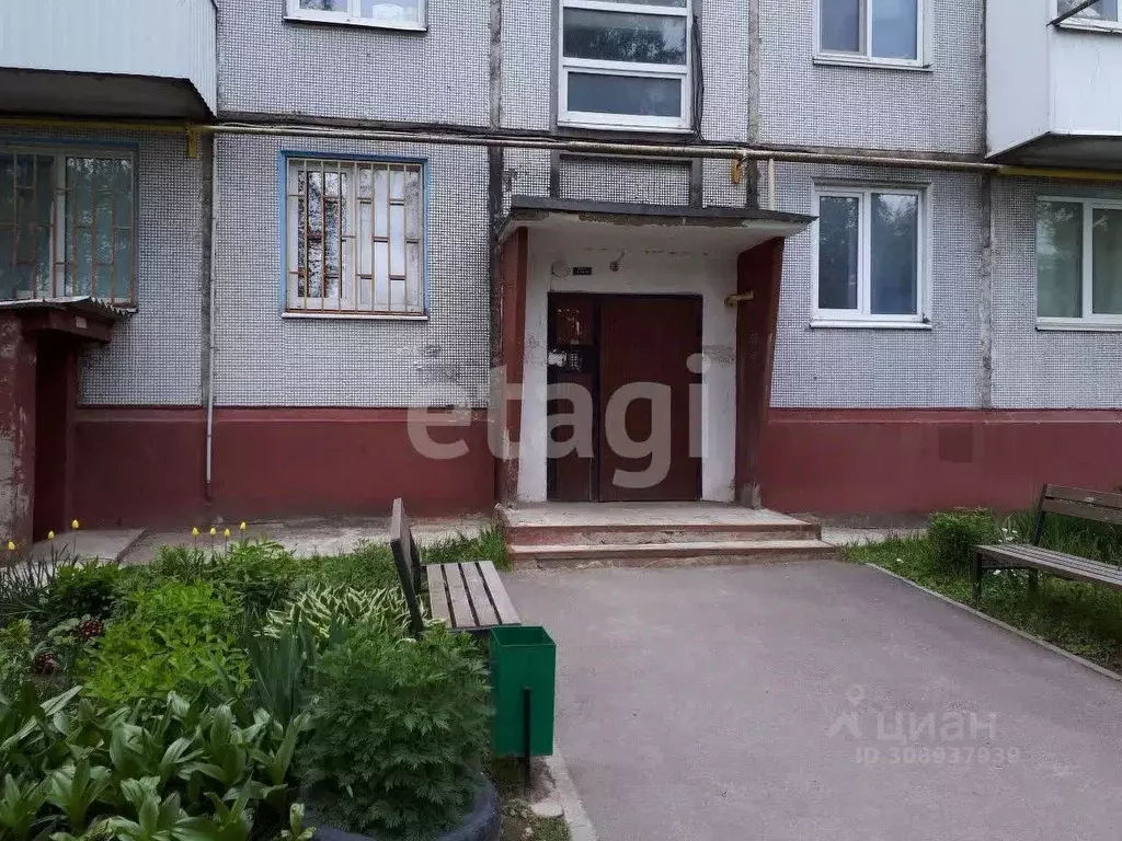 Торговая площадь в Брянская область, Дятьково ул. Ленина, 208 (45 м) - Фото 2