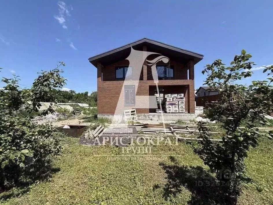 Дом в Ставропольский край, Пятигорск ул. Кочубея, 28 (150 м) - Фото 1