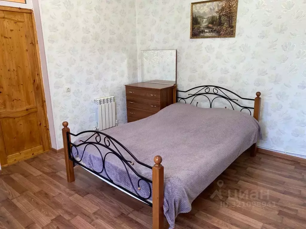 Комната Карачаево-Черкесия, Зеленчукский район, с. Архыз ул. ... - Фото 1