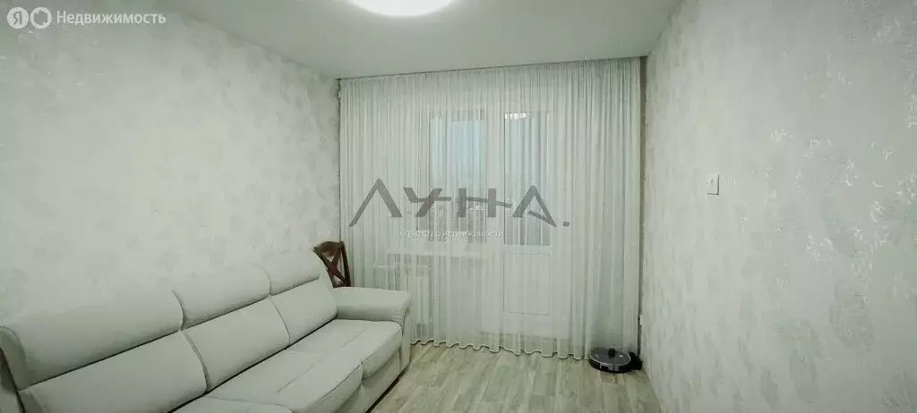 2-комнатная квартира: Набережные Челны, улица Шамиля Усманова, 130 ... - Фото 0