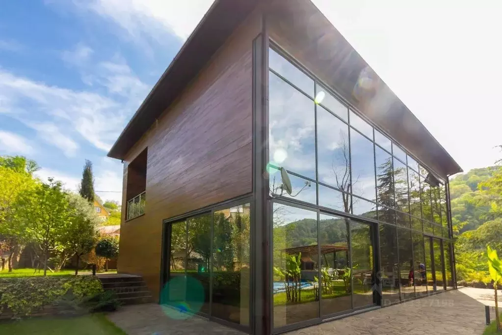 Дом в Краснодарский край, Сочи городской округ, с. Верхнениколаевское ... - Фото 1