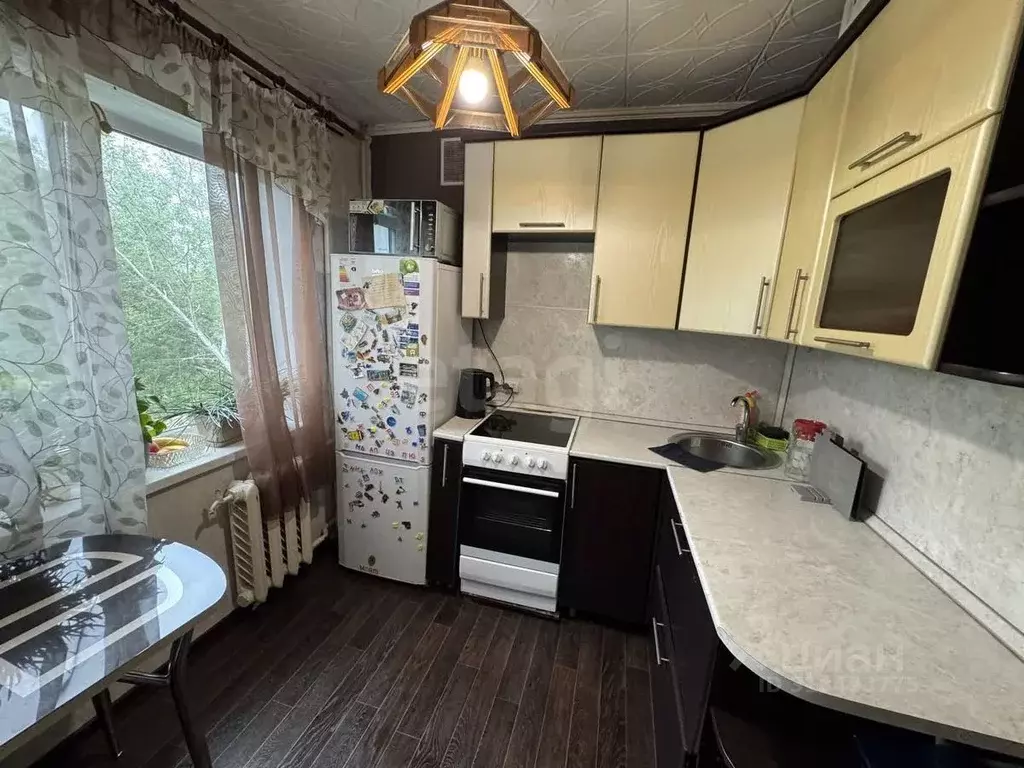 2-к кв. Амурская область, Свободный ул. 50 лет Октября, 12 (46.2 м) - Фото 1