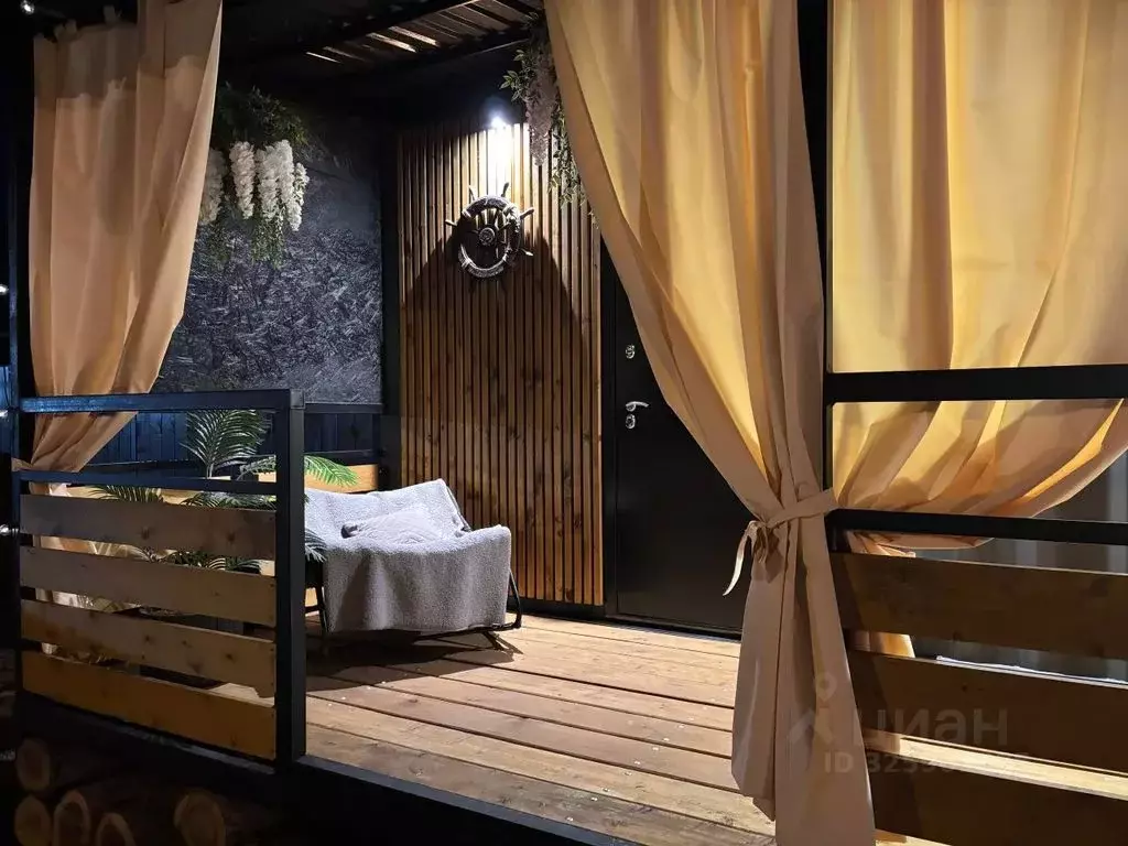 Дом в Волгоградская область, Калачевский район, Ильевское с/пос, пос. ... - Фото 1