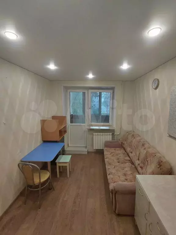 Комната 15 м в 1-к., 2/5 эт. - Фото 0