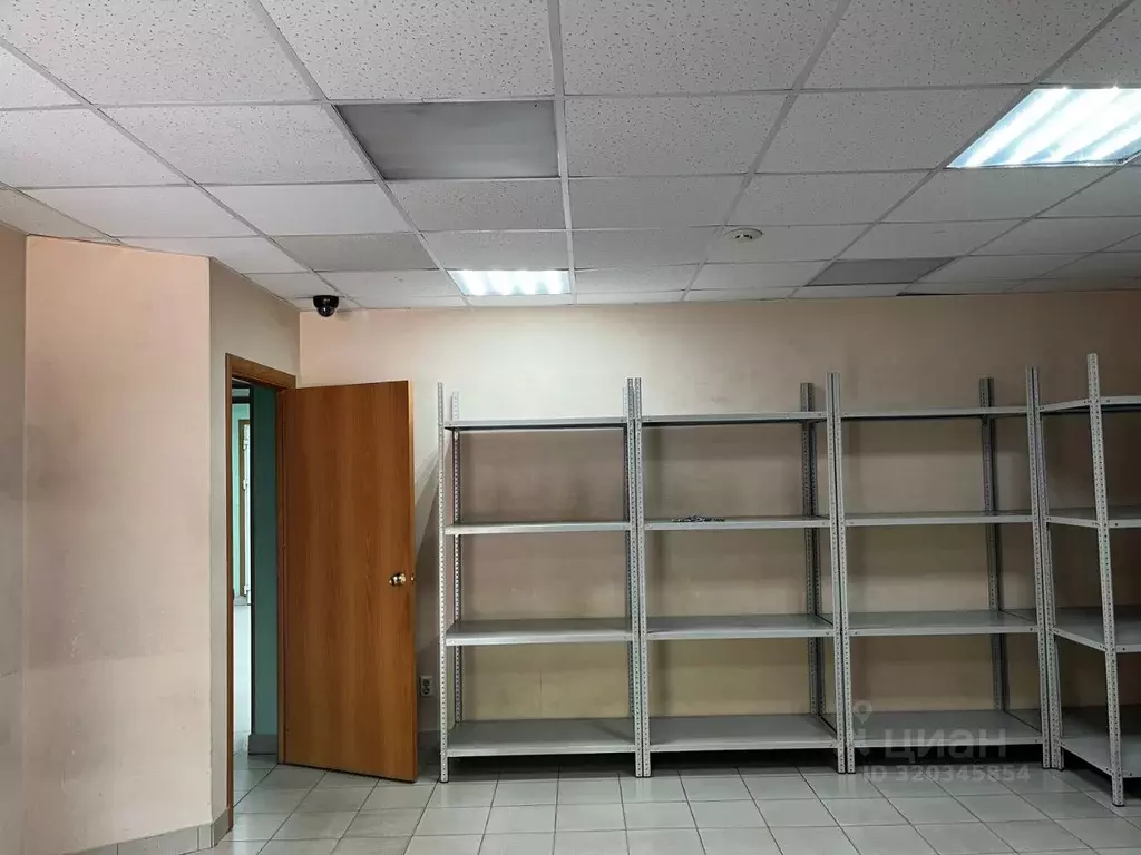 Торговая площадь в Хабаровский край, Хабаровск просп. 60-летия ... - Фото 2