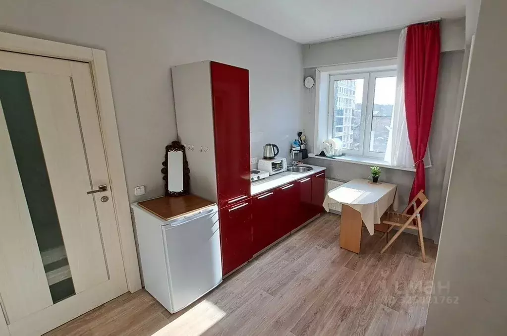 Студия Иркутская область, Иркутск ул. 4-я Железнодорожная, 4 (16.0 м) - Фото 1