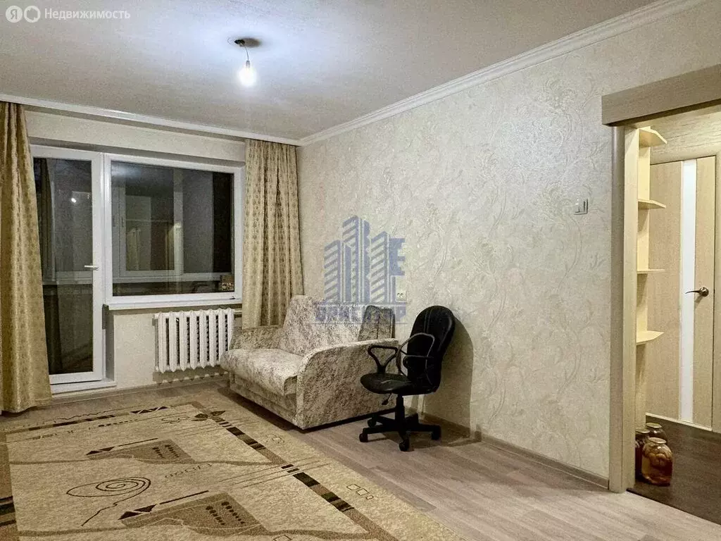 1-комнатная квартира: Чебоксары, улица Кадыкова, 30 (36 м) - Фото 1