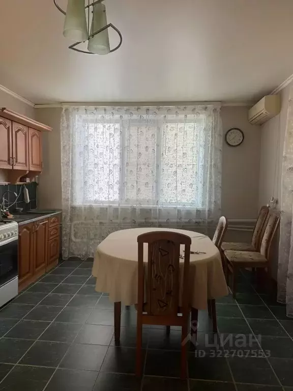 Коттедж в Астраханская область, Астрахань Краматорская ул., 103 (100 ... - Фото 1